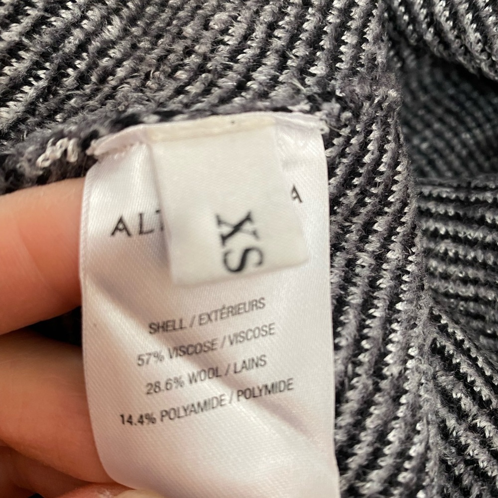 Altuzarra sweater. Very warm and thick.  So soft. Excellent used condition - Picture 5 of 6